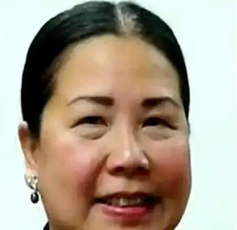 你敢信吗？一个在美国安插在中国潜伏了多年的间谍头子，居然是个天天笑眯眯、热心肠到