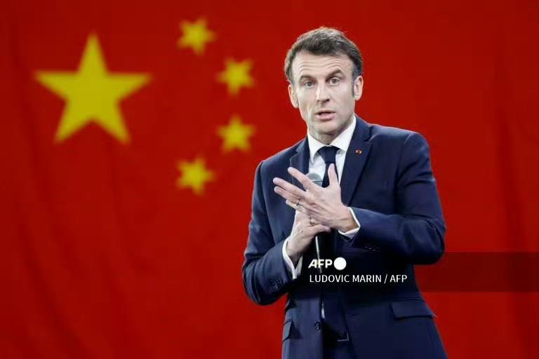 马克龙访华代表团成员近80人，拉法兰、巩俐在列】法媒报道，北京时间12月3日，法