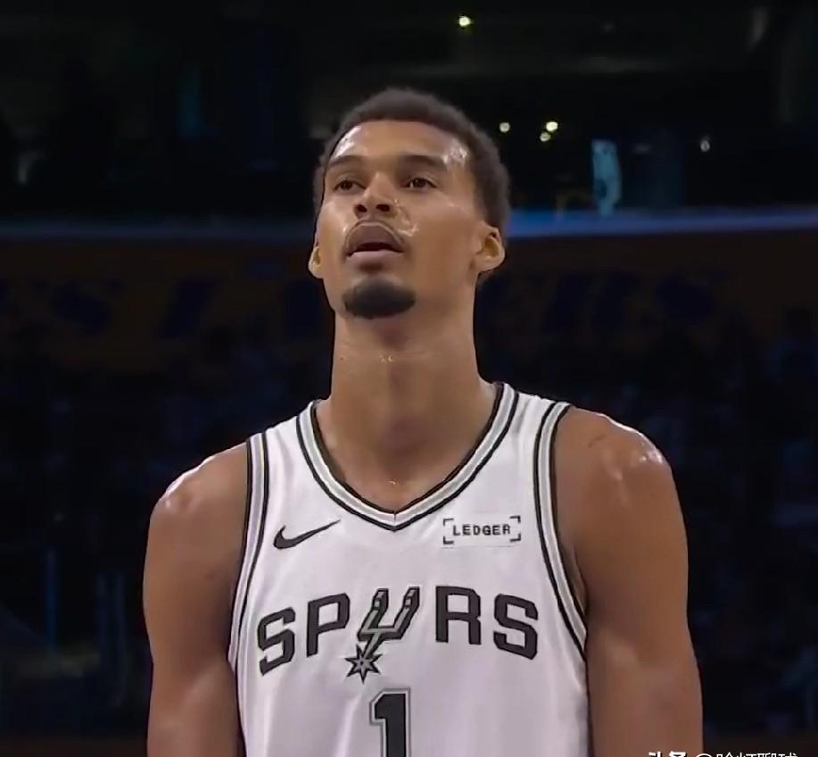 差距一目了然！
！
！
同样是2023年的乐透秀！
！
！
文班亚马（状元）：目