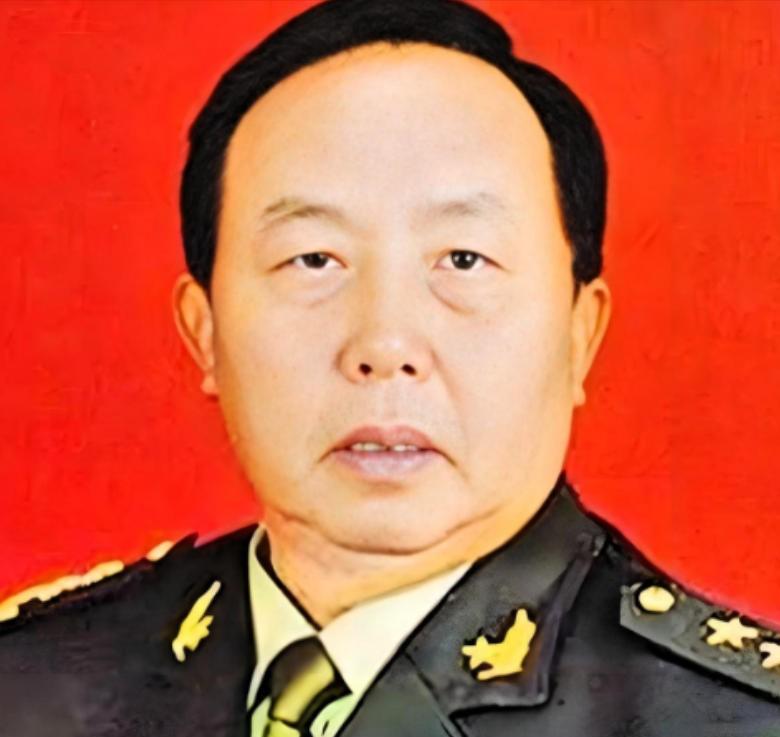 谁能想到，一个18岁穿上军装的四川娃，凭着一身硬骨头和活脑子，在战场上打出了“丛