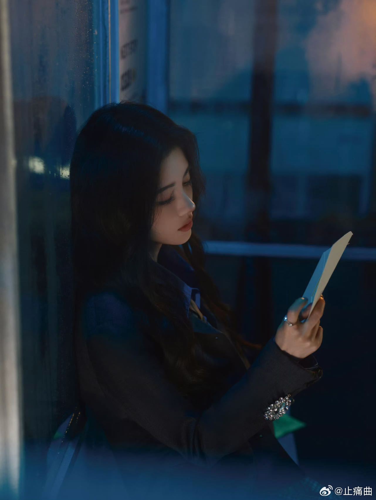 鞠婧祎你在不在高音 反复循环都听不够，鞠婧祎《你在不在》的高音干净通透，自带感染