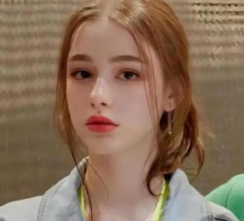 现在乌克兰出现了一个问题，就是男人该打仗的打仗，该逃跑的逃跑，剩下的女人怎么办呢