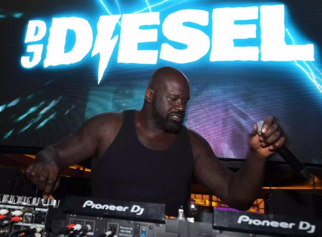 沙克避免给NBA球员发短信“因为他们是混蛋”“没有。我不喜欢运动员或巨星，因为他