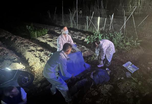 【救援人员休假路遇车祸两次挺身而出】近日，国家危险化学品应急救援茂名石化队队员胡