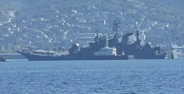 不就不富裕的俄罗斯黑海舰队再一次雪上加霜！根据外媒的消息，8月4日晚，乌克兰自杀