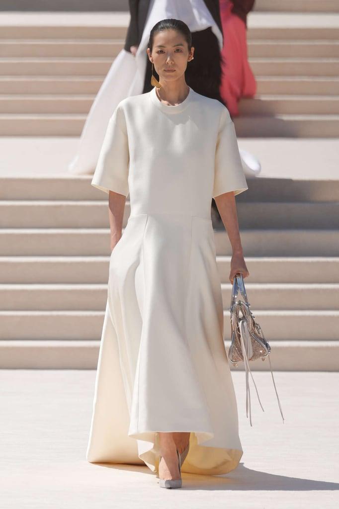 Balenciaga 2026秋冬高定系列，廓形依旧延续品牌引以为傲的建筑雕塑美