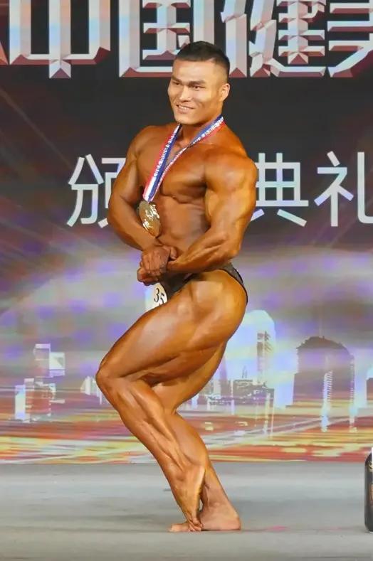 练得越狠，离死神越近？

30岁健美冠军王昆猝死的消息，炸醒了多少追求极限的健身