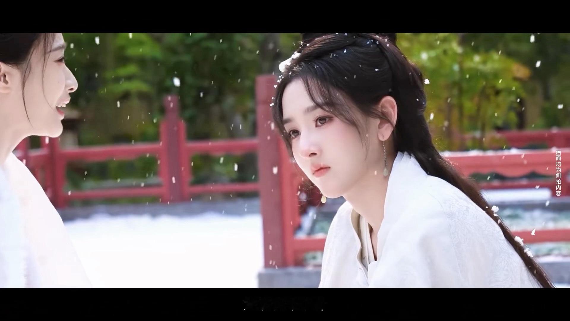 宋祖儿司宫令雪景破碎感镜头，请感受祖儿这一幕，好美的破碎感
