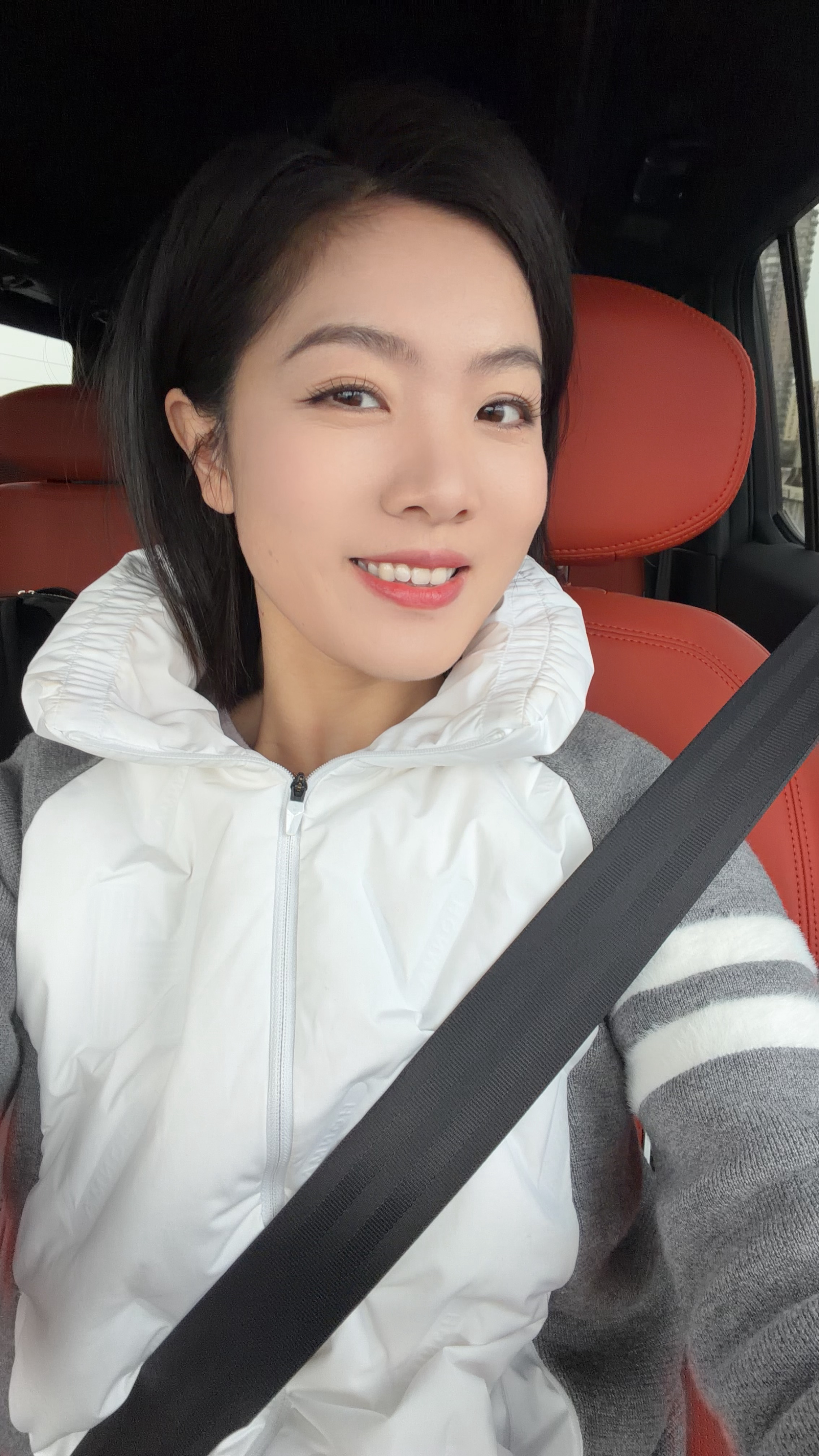 北京下雪了~我又要出差了~倒数第二差上个周末，我在上海上课，闺蜜帮我带娃这个周末