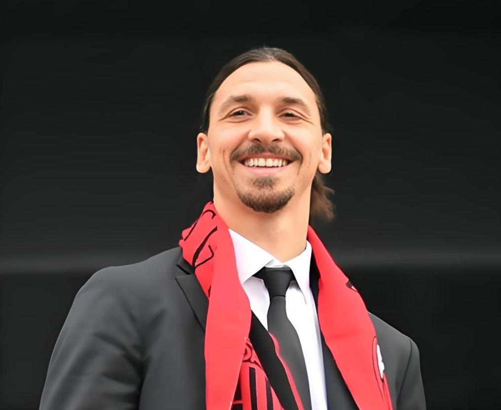 忍无可忍，伊布吐槽世界杯1新规：这是马戏团？
2026世界杯，有不少新规出现，比