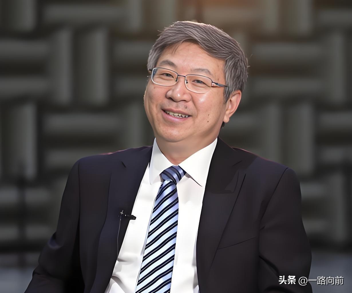 尹同跃称，奇瑞反内卷、不主动打价格战，2026年研发投入超320亿元，聚焦固态电