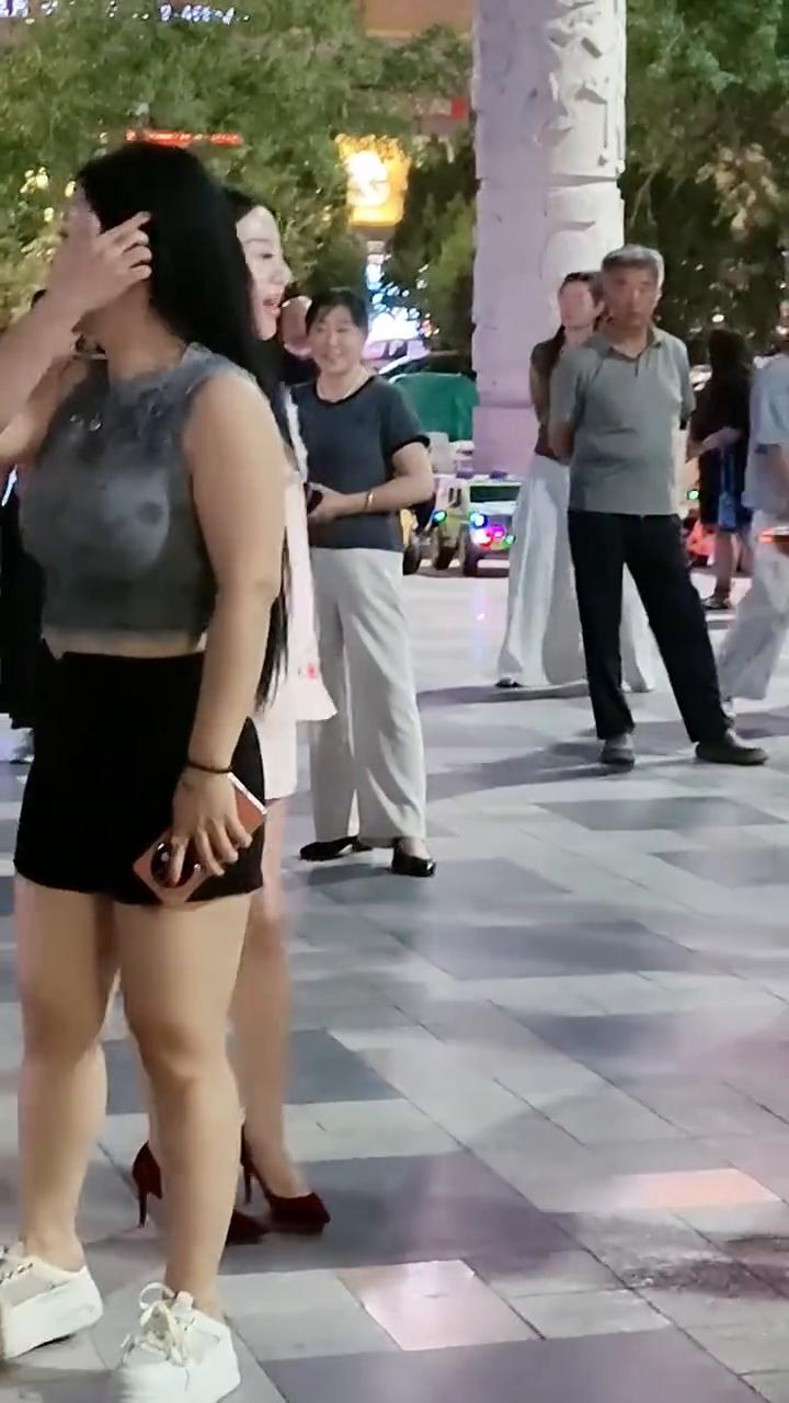 哈哈。