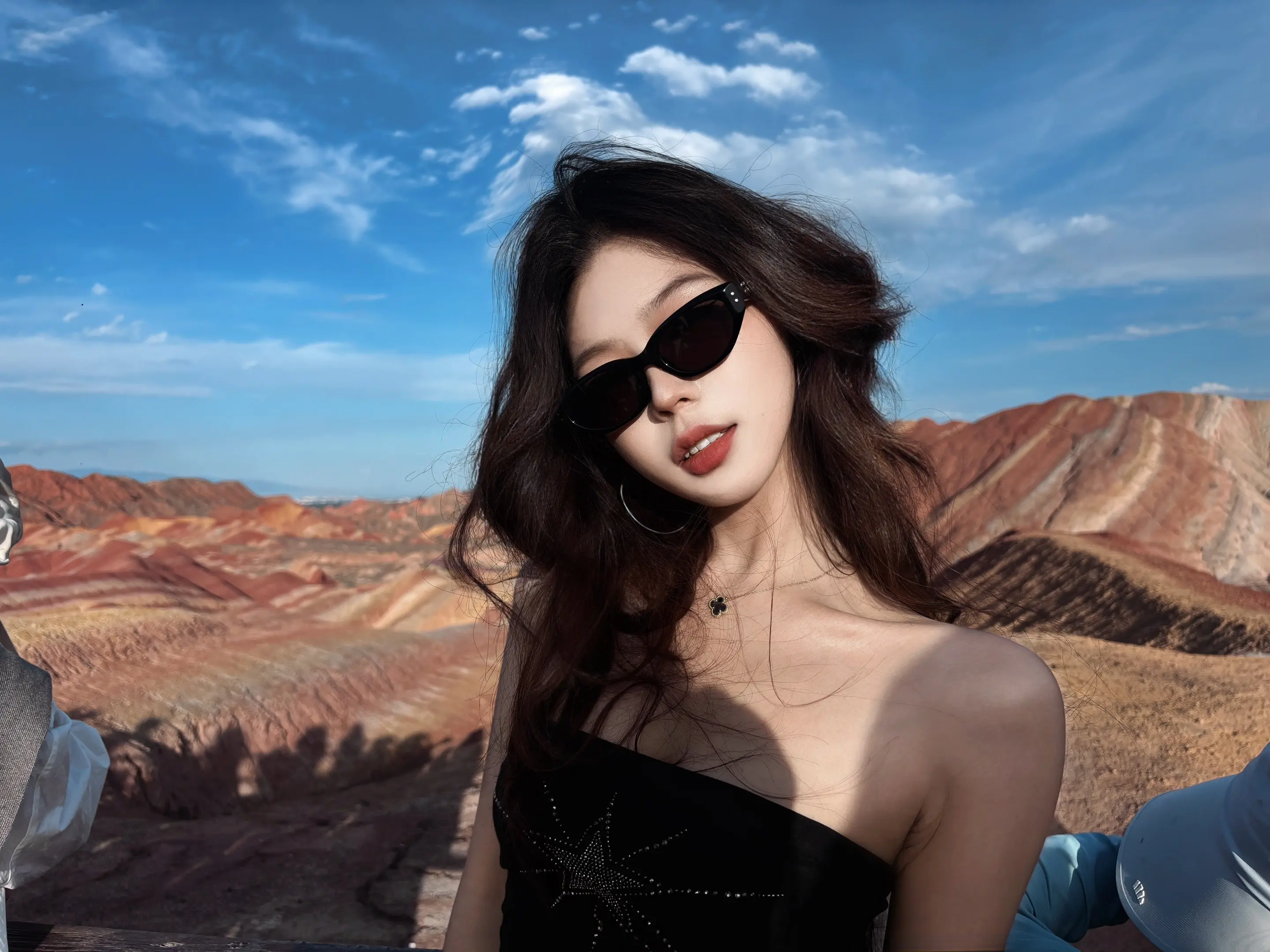 抱歉 伤害女人的事情 我做不到。