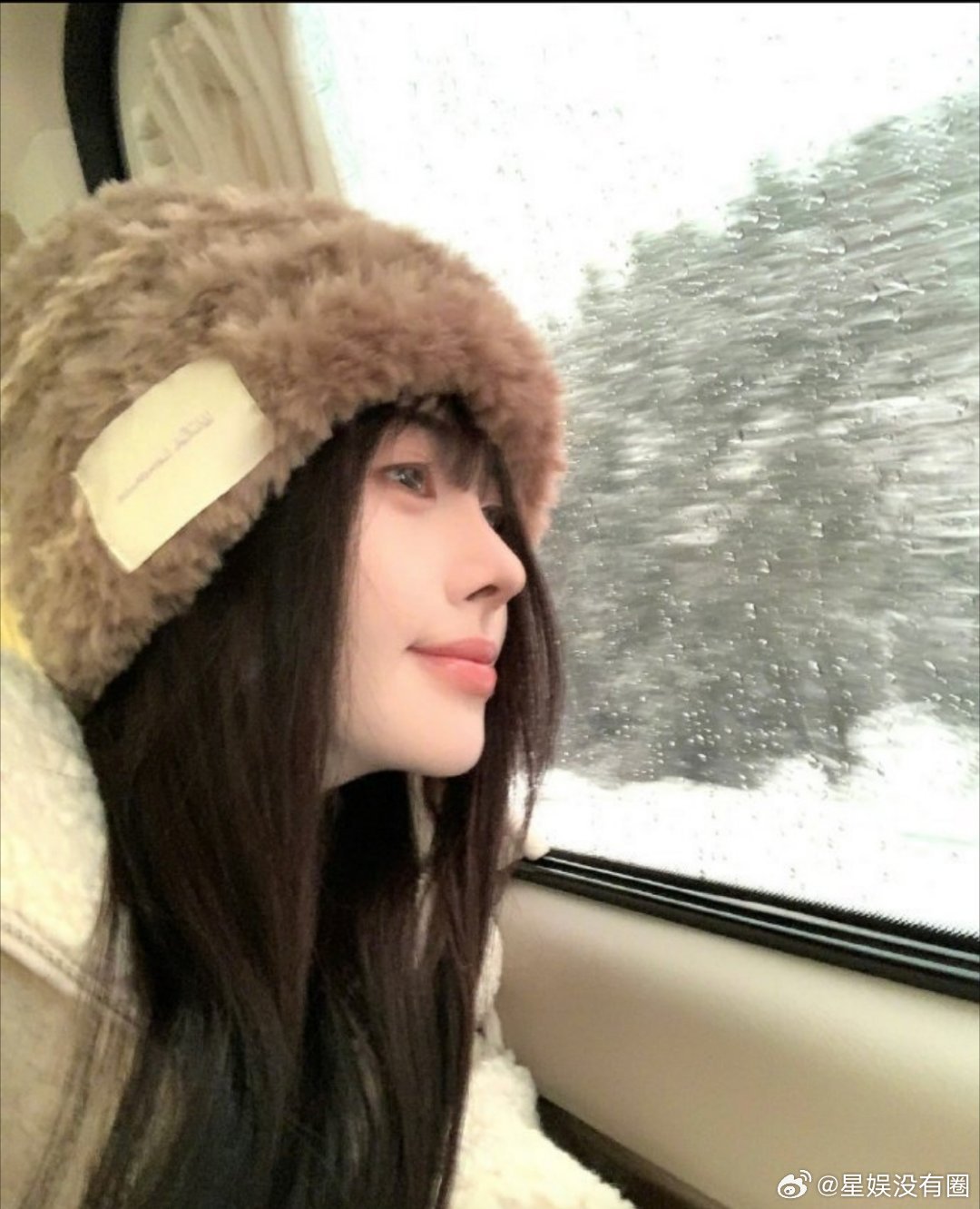 鞠婧祎的鼻子[允悲][允悲][允悲]给我一种又假又真的感觉 ​​​