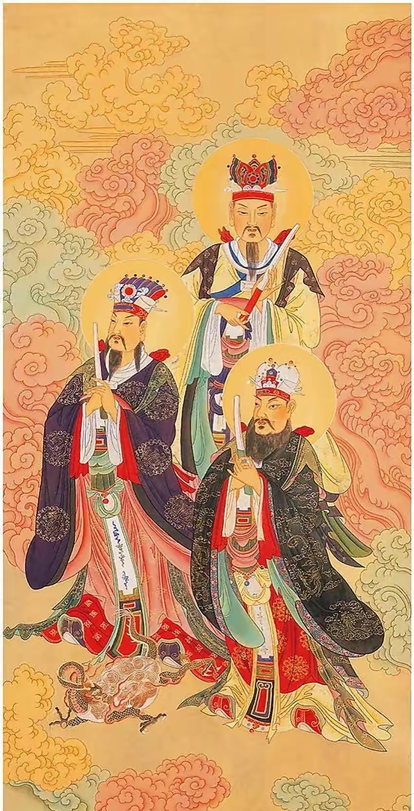 为什么七月半是中元节？七月十五作为中元节的说法最早是起源于道教。在道教创立之初，