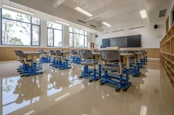 建议天津中小学设立春秋假2026年天津两会上天津代表委员建议天津中小学也应设立春