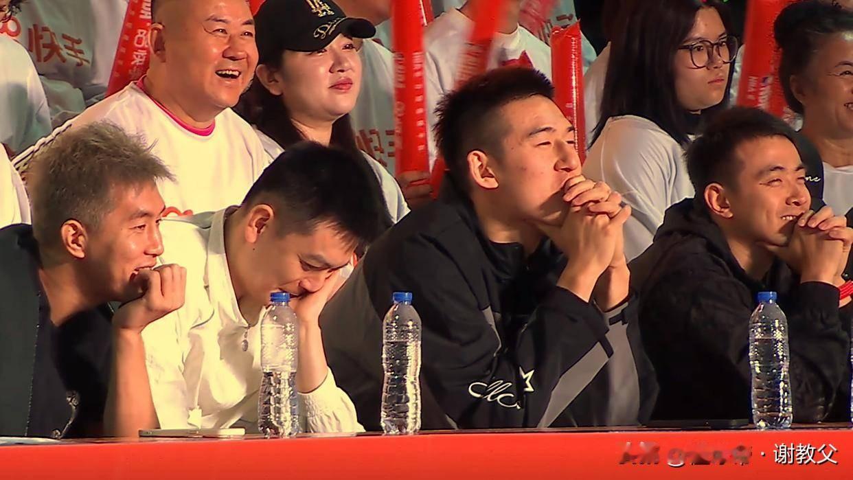 付豪两年顶薪续约，带给郭艾伦三点启示，重返辽宁队并非没机会！
第一点：好马也吃回