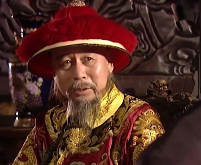 我觉得安禄山和吴三桂都是被逼反的，这两人都是手握重兵的军阀，割据一方。安史之乱的