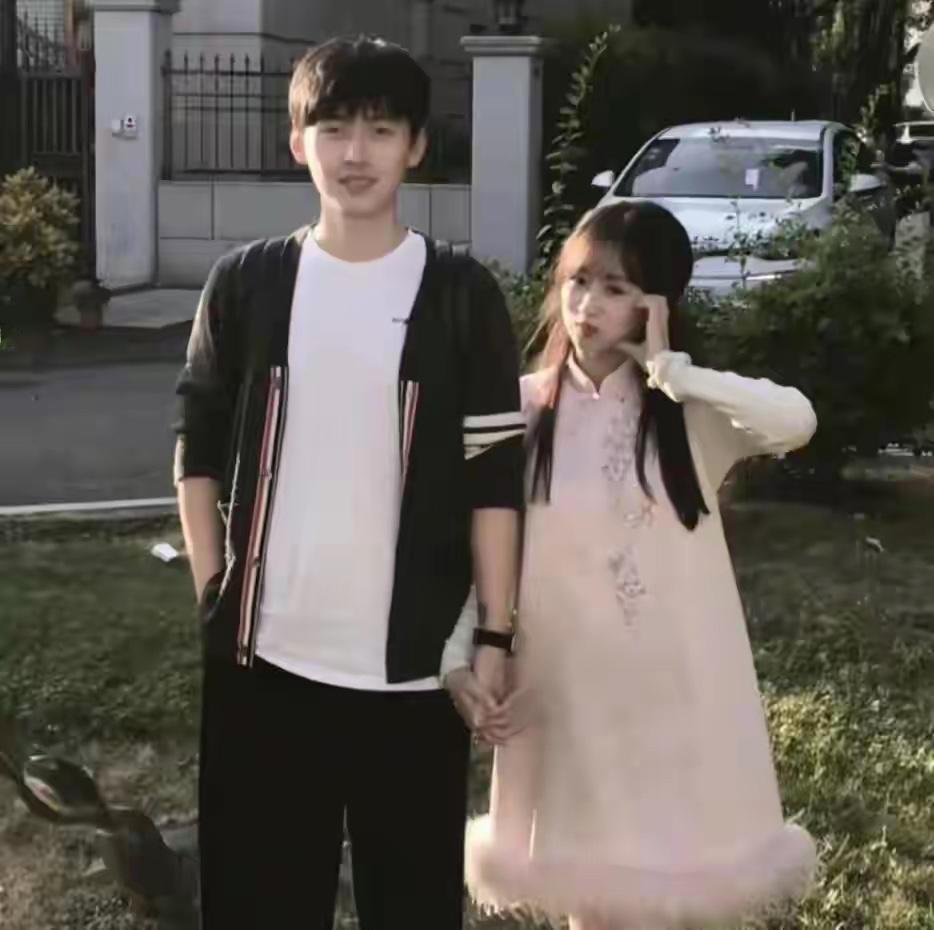 成交暴涨300%，90后夫妻卖女装半年入4亿：新中式这波，他们踩得太准了

看到
