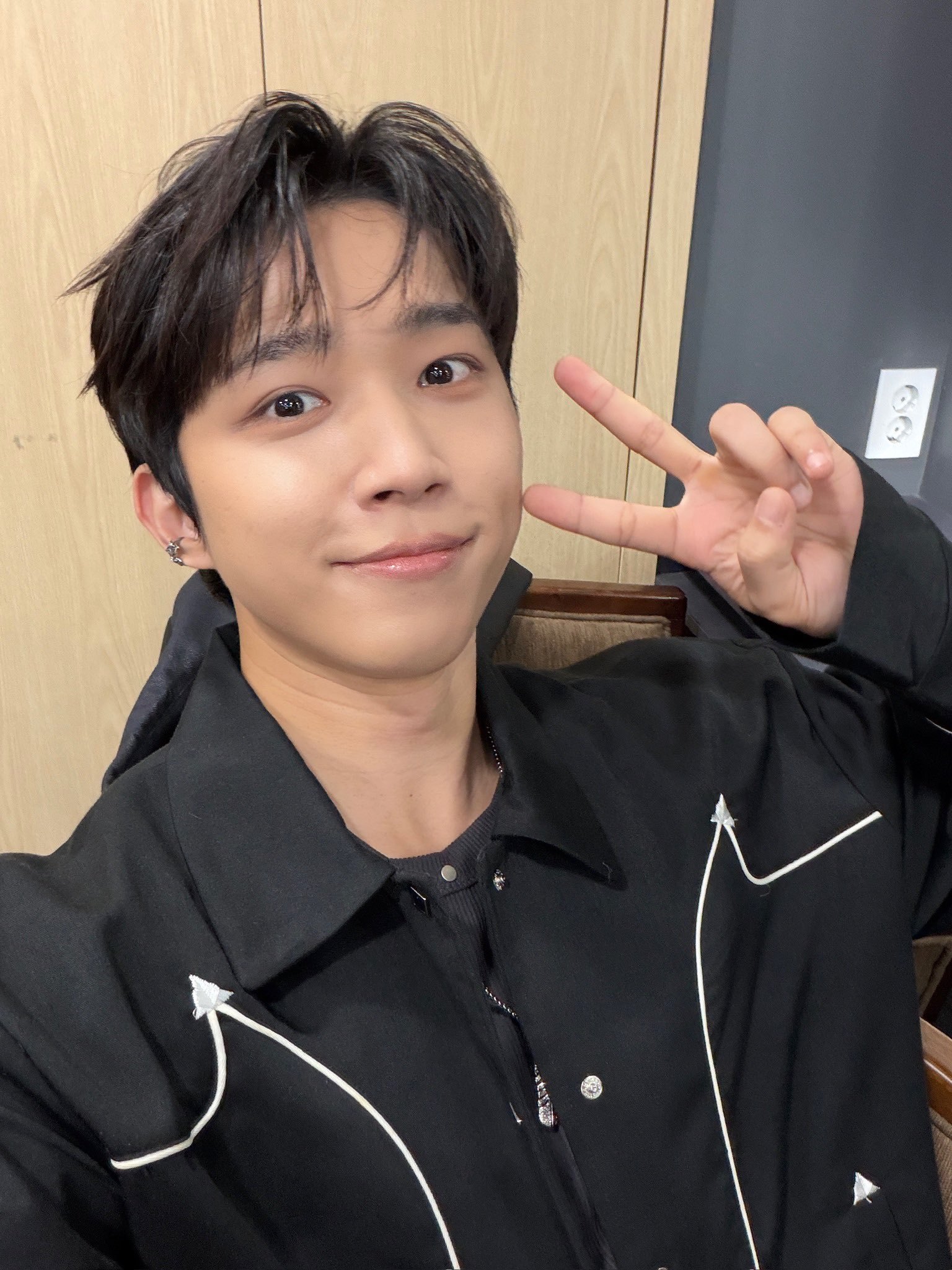 nflying[超话] 🌼  徐东成[超话]  【NFLYINGCN20261