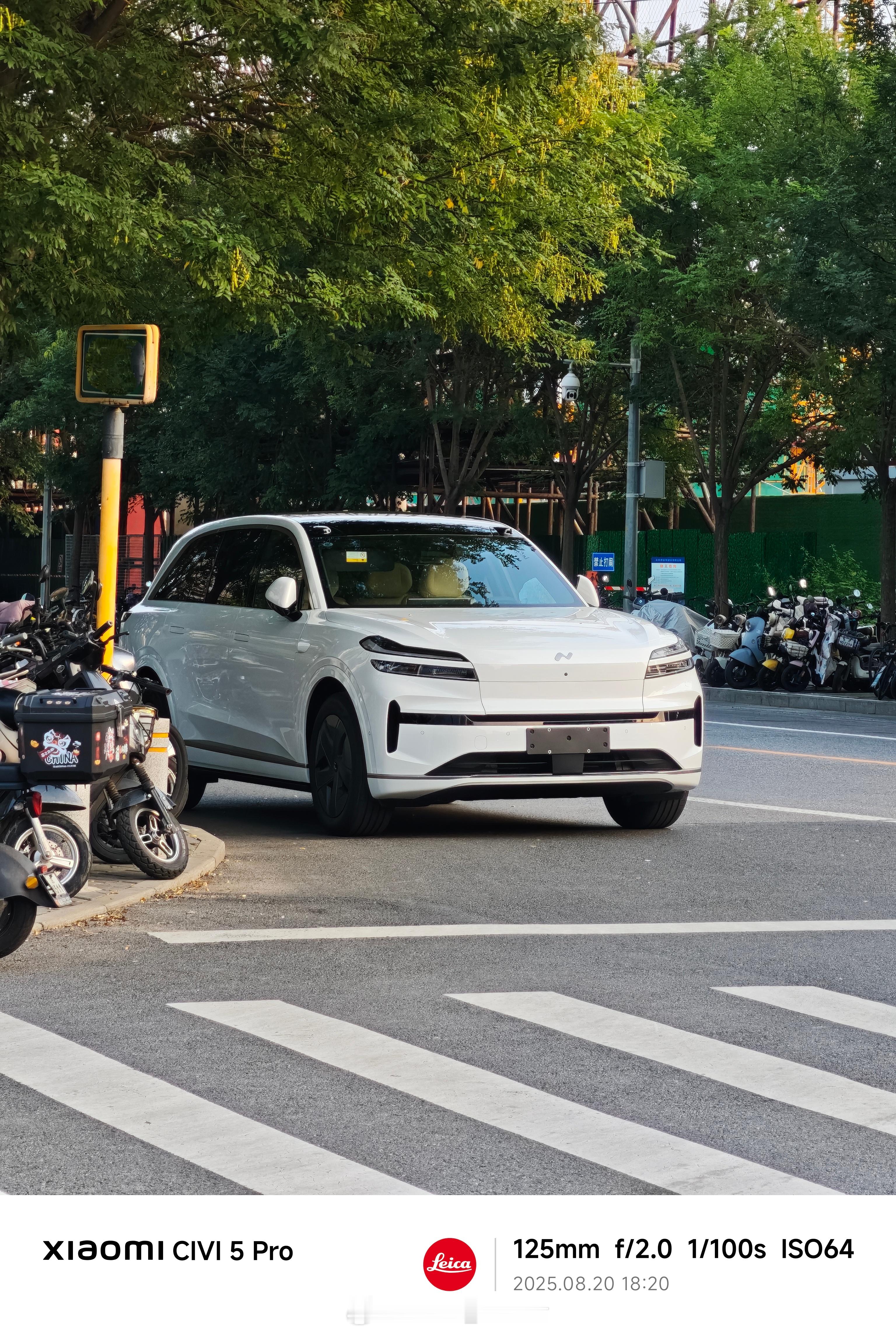 第一次见乐道L90，看着真大啊，baas价格也低，等等看市场销售反馈吧。 ​​​