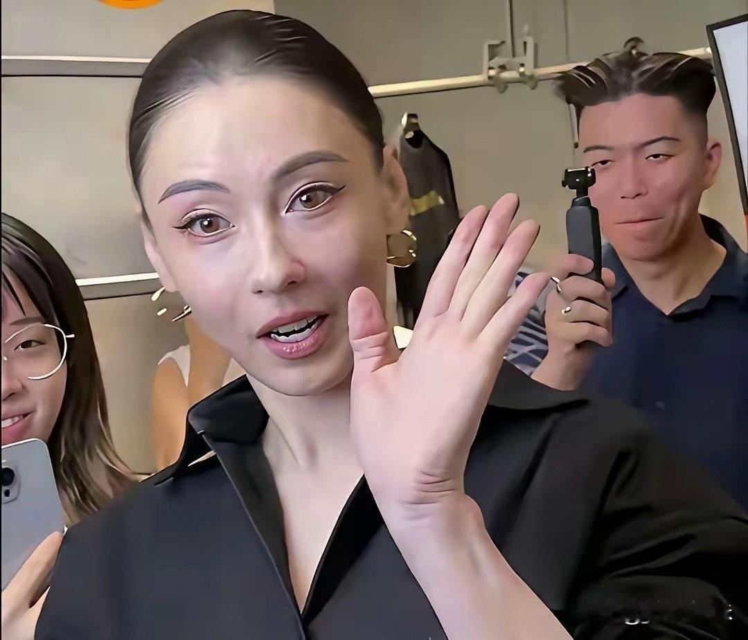 张柏芝怎么变成这样了，差点没认出来 