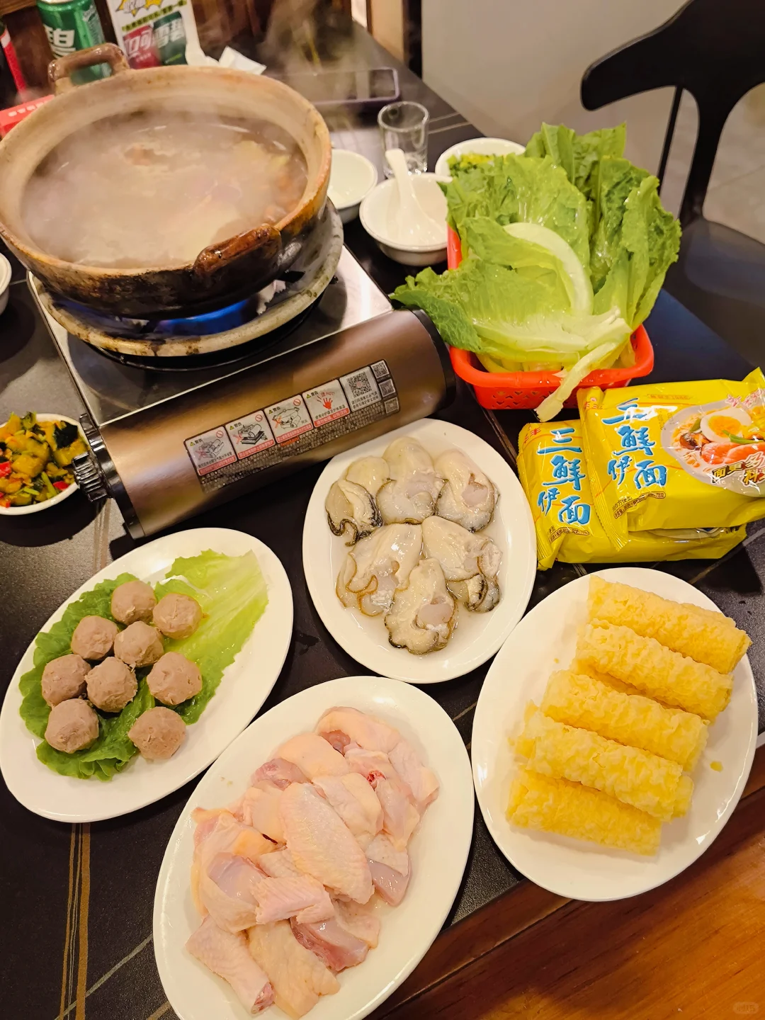 在珠海！！吃到了心心念念的生蚝鸡火锅！！