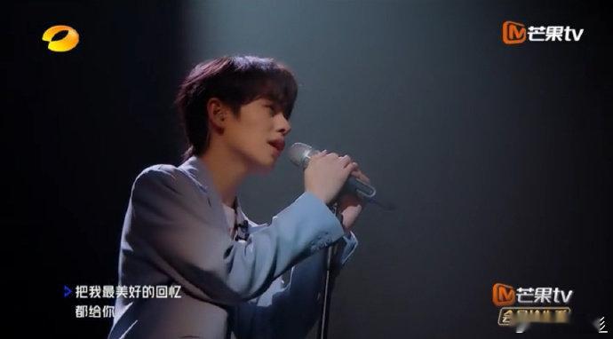 胡先煦不喝哑药原来是这种感觉曹屿辰的嘴是开了倍速吗？直播里叽叽喳喳的，跟胡先煦那