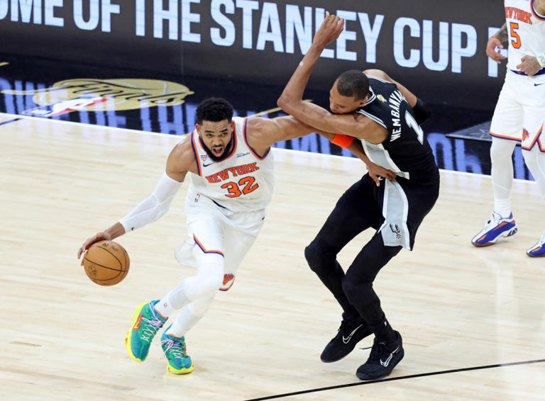 2026 Finals Game 1尼克斯vs马刺NBA总决赛尼克斯1比0马刺