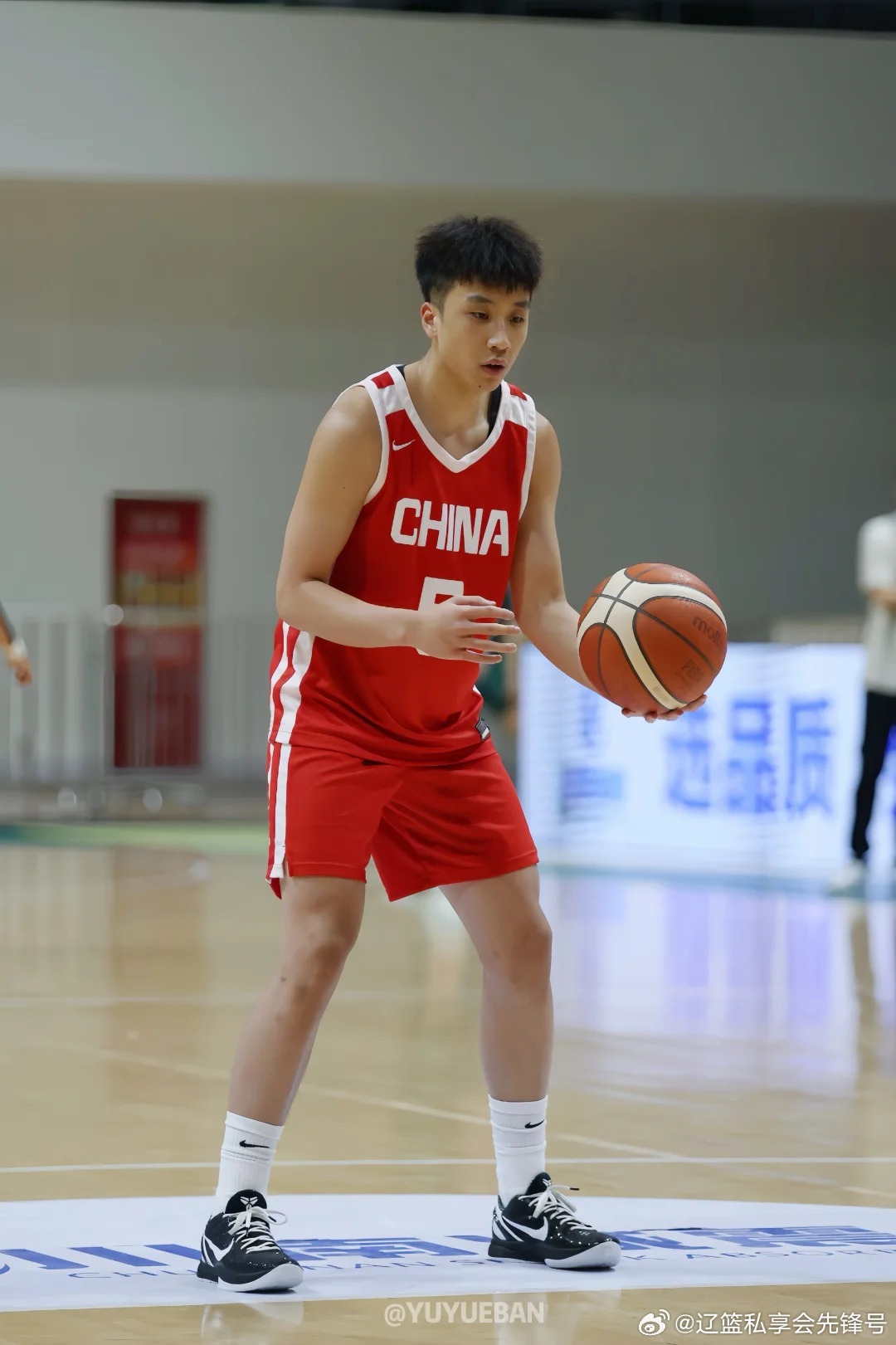 近期，回浦中学明星后卫石洺豪深陷年龄争议风波，也是继李沂泽年龄造假事件后，中国男