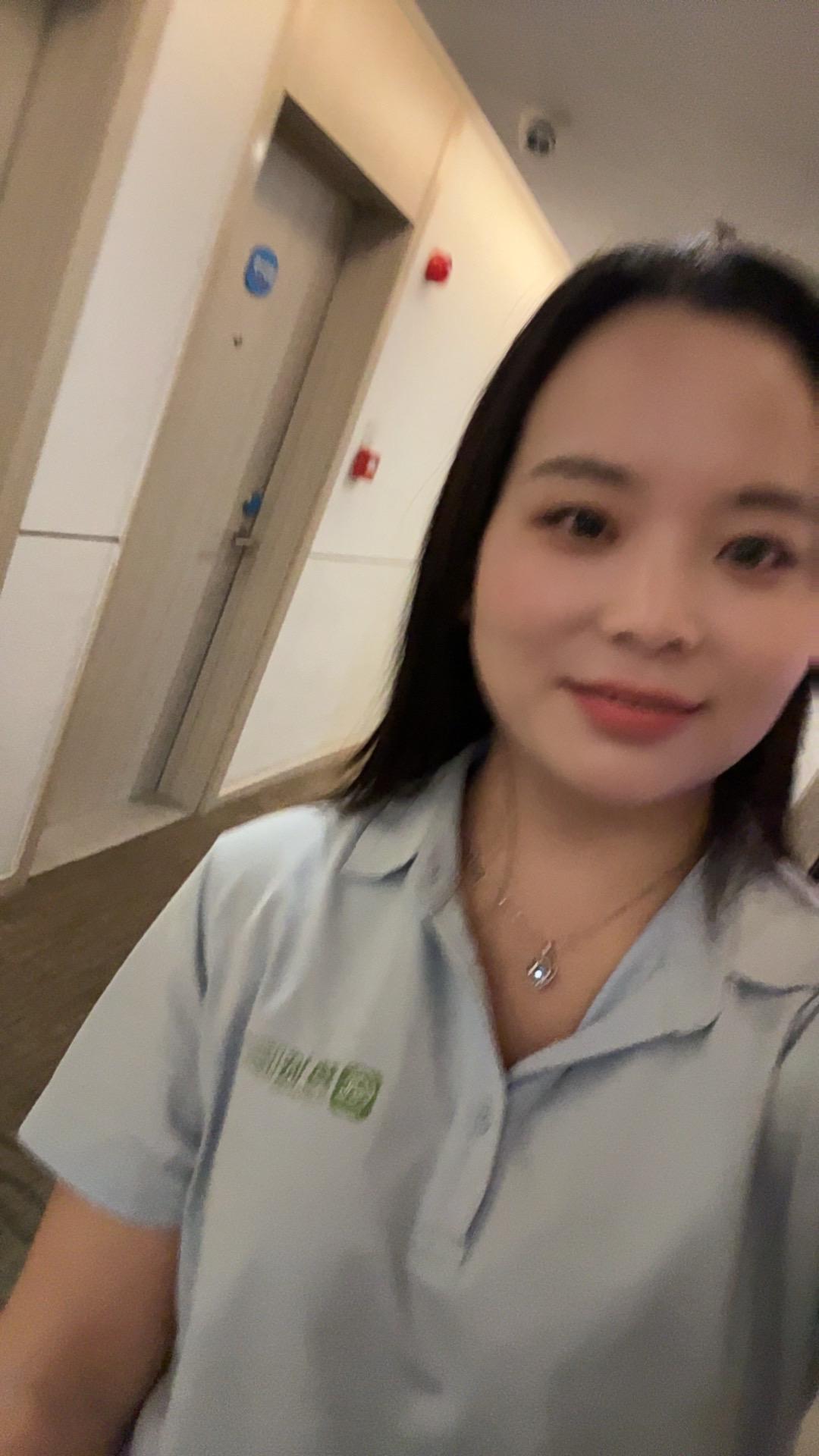 亲爱的共产主义，请赐予我前行的力量！除了酒店门，我继续奔波销售战场！赐予我力量吧