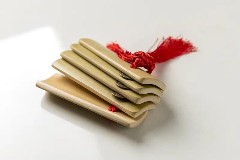 女子失恋花两万找“大师”求复合，承诺7到12天包成，苦等12天也没等来男友。当事