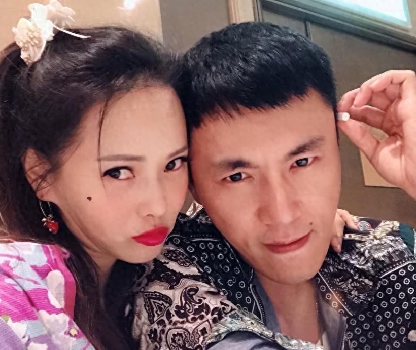 夫妻本是同林鸟，可惜这次秦昊也帮不了处事难看的伊能静 ​​​