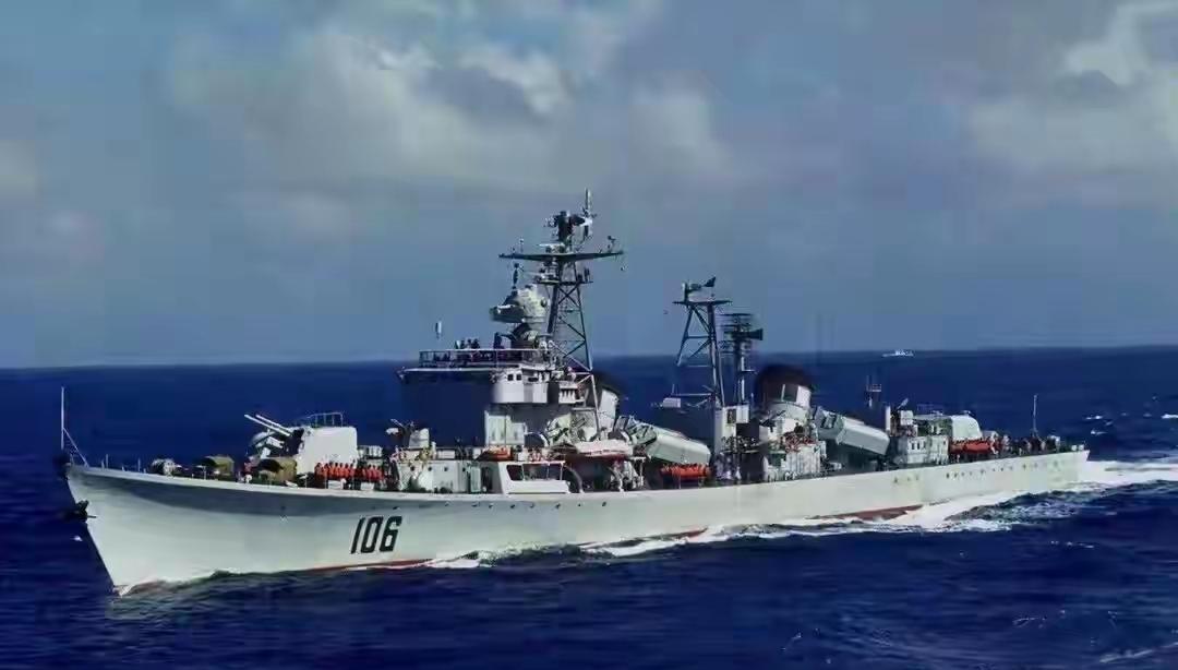 人靠衣装，武器也一样。近年来，我国军舰不仅性能突飞猛进，连外形也日趋美观，这可不