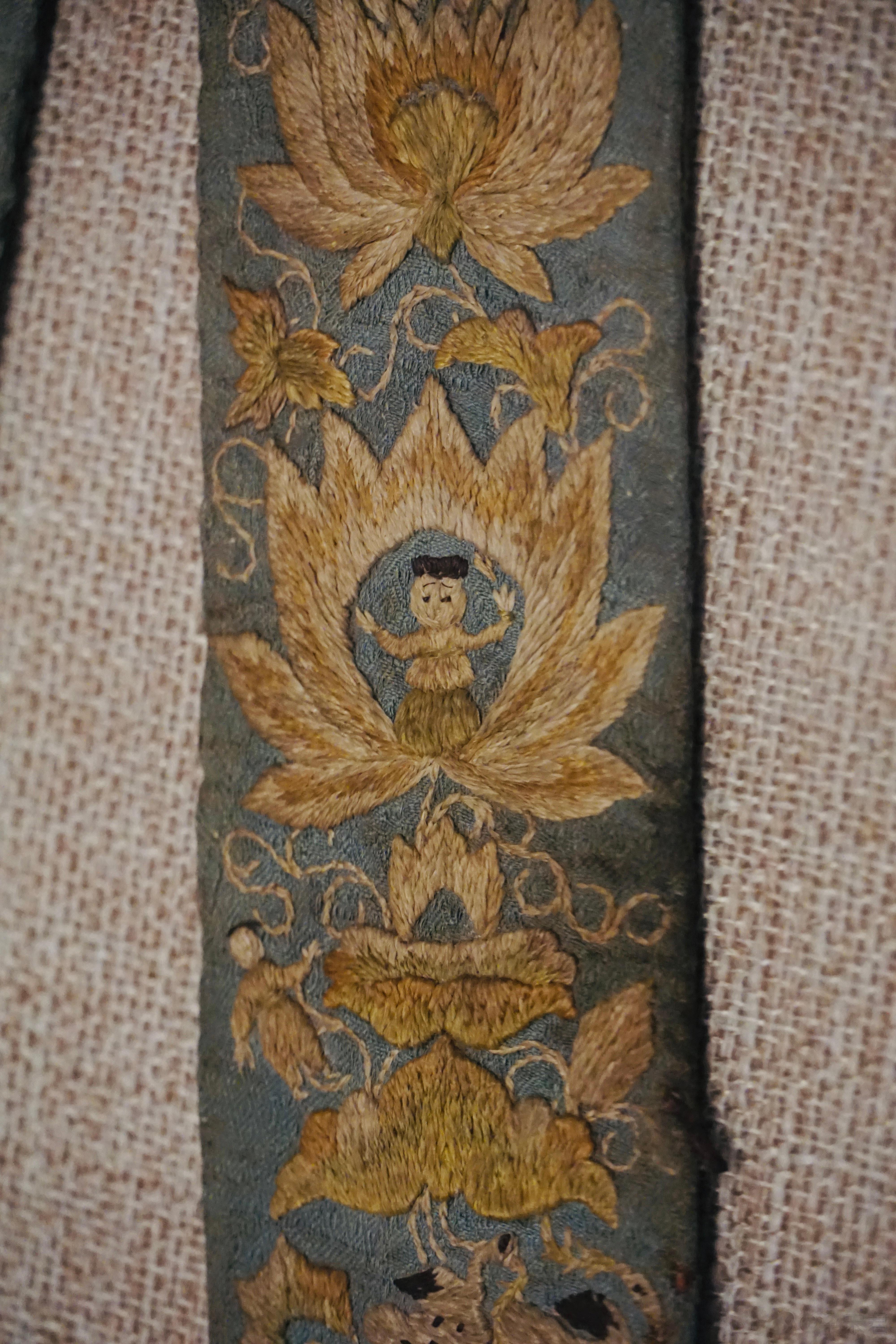 元代织物中的化生童子对比莫高窟唐代壁画里的形象（图二三） ​​​