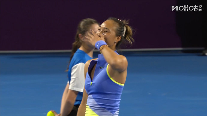 #郑钦文下轮对阵莱巴金娜##郑钦文复出两连胜#🎾WTA1000多哈站女单1/1