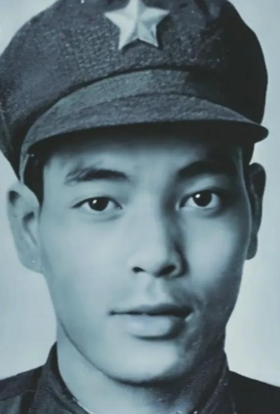 1979年，一个步兵班副班长缴获4门高射炮，团长以为他要上交，他却调转炮口，用2