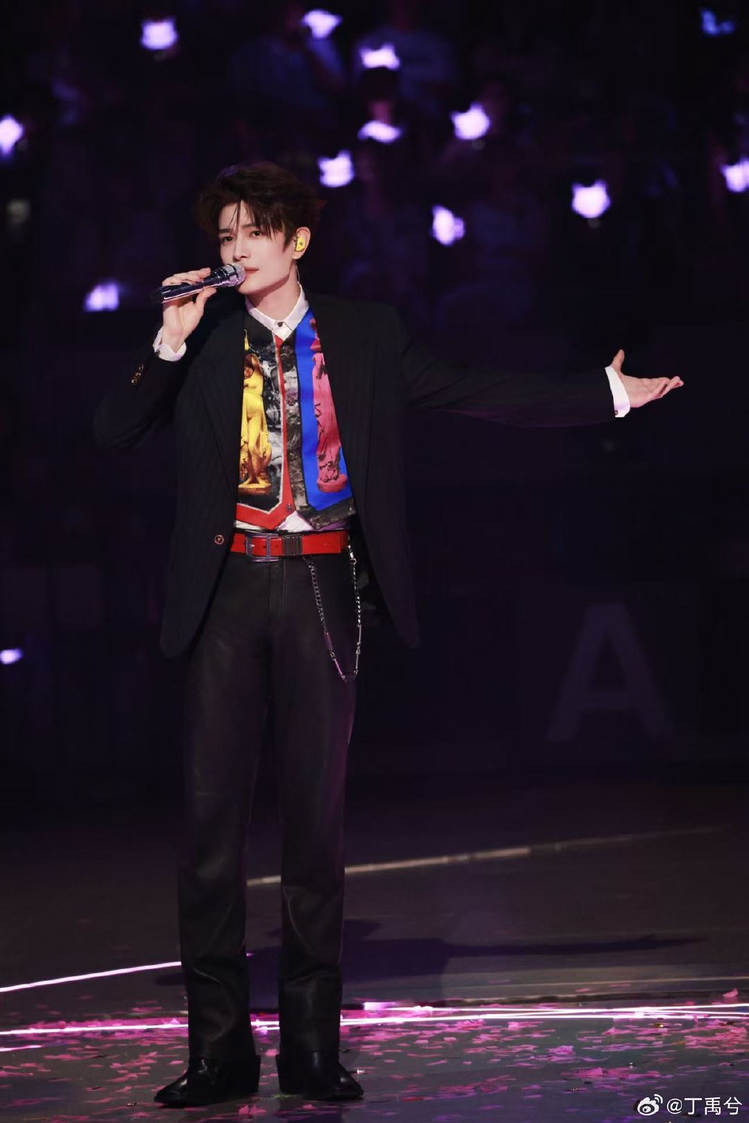 颜值被低估的男明星top5气质很独特，不属于流水线帅哥，慢品才能感受到他身上不一