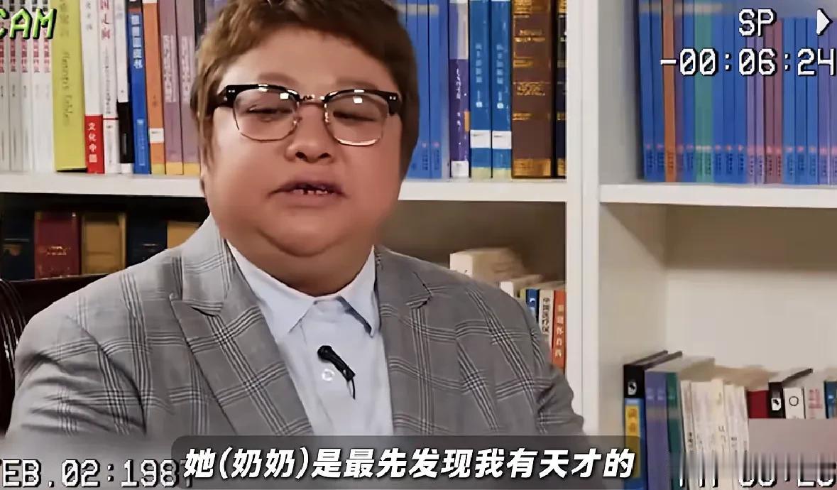 光看韩红老师的表述，她简直就是天才中的天才，她的天才主要体现在两方面，是真正的文