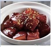 我有个朋友真的是个大聪明，也不知道被谁拉去听了一次课，回来就注册了某公司的ai工