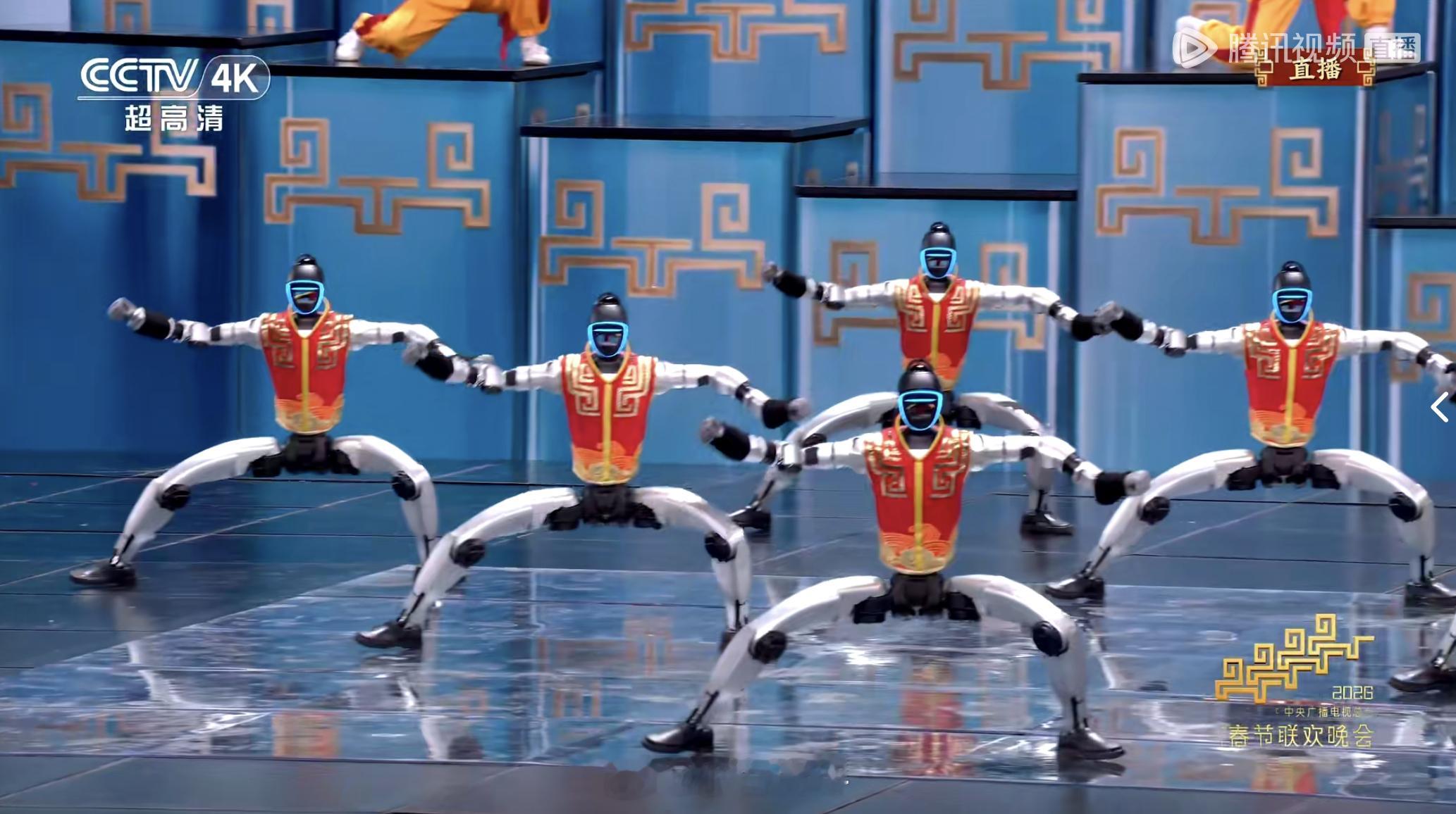 春晚上一个小品是松延动力，武术这个节目是宇树的机器人，侧翻、扫腿、空翻、后翻、地
