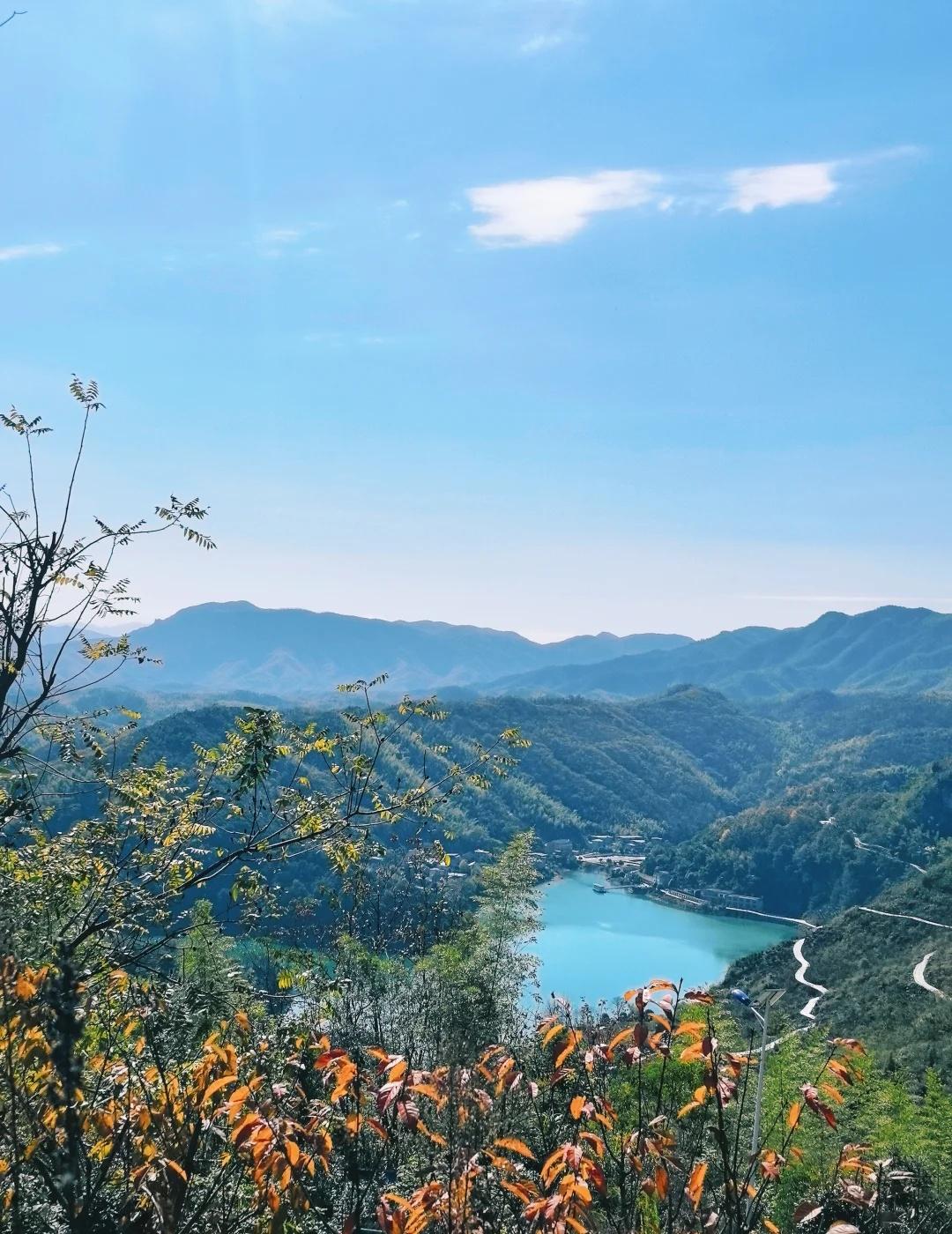 武汉周边1.5h跑山！咸宁鸣水泉太治愈了
小众游玩地 周边游好去处 人少好玩的地