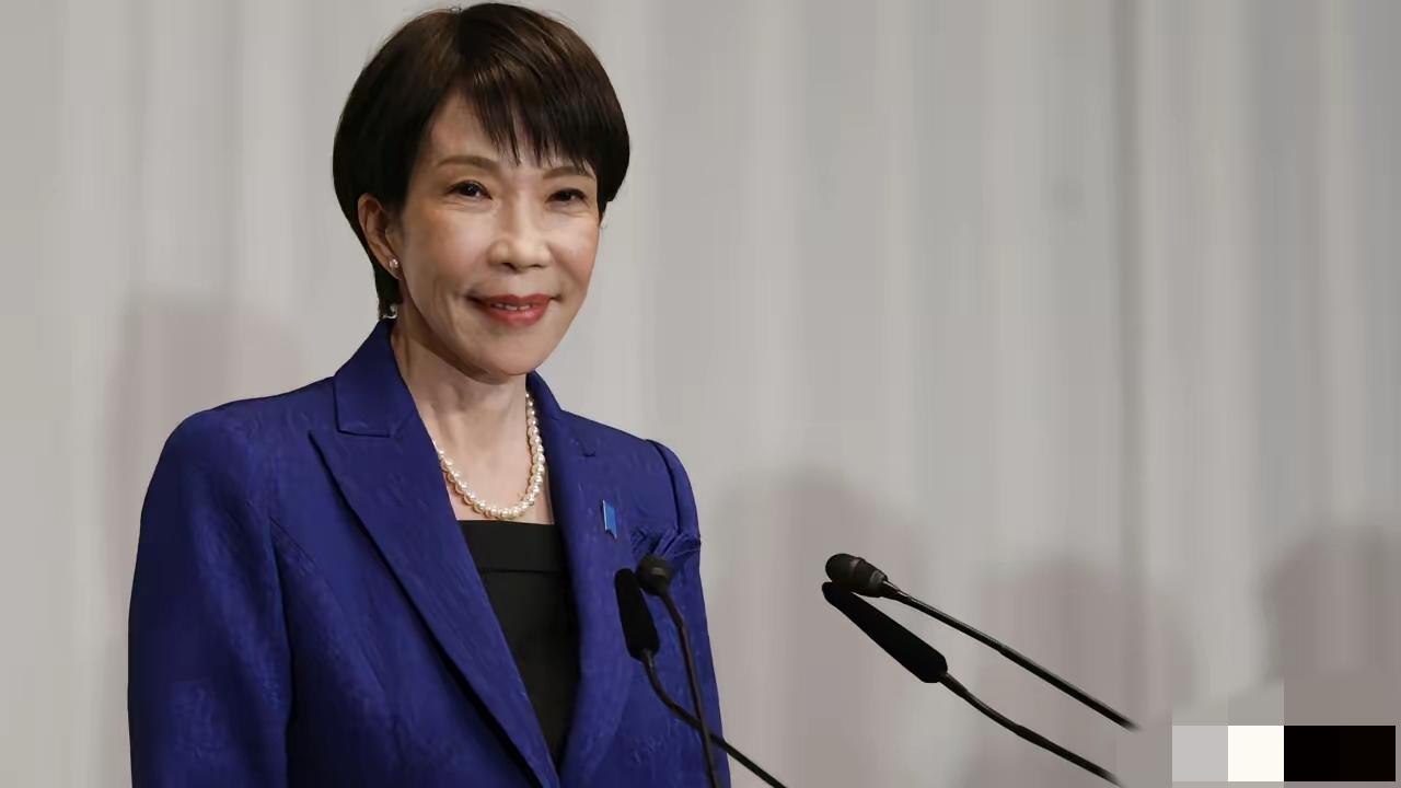 农历丙午年除夕这天，日本首相高市早苗的动作，透着一股精心策划的味道。首相官邸的网