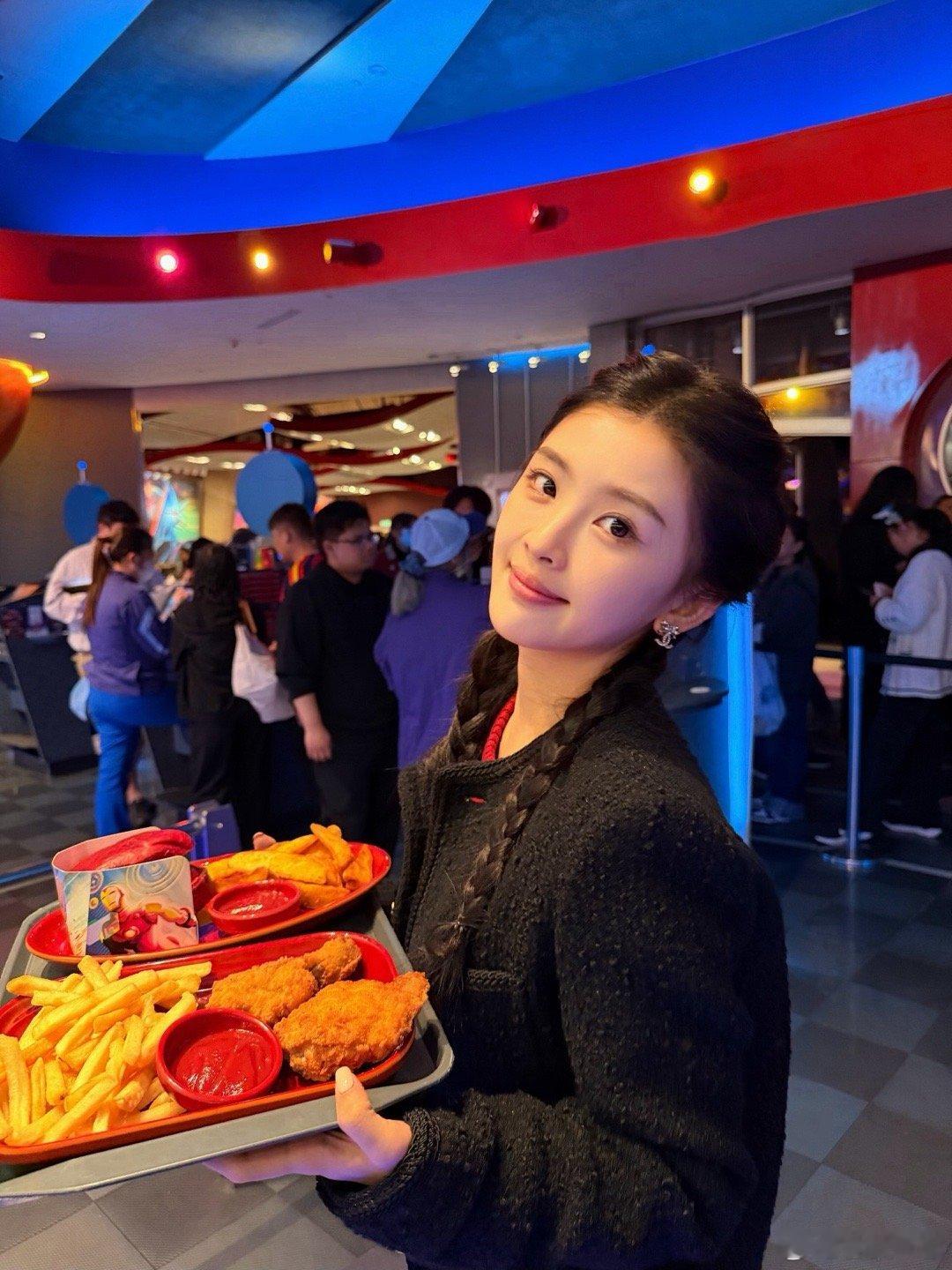 跨年那天迪士尼的穿搭来啦 