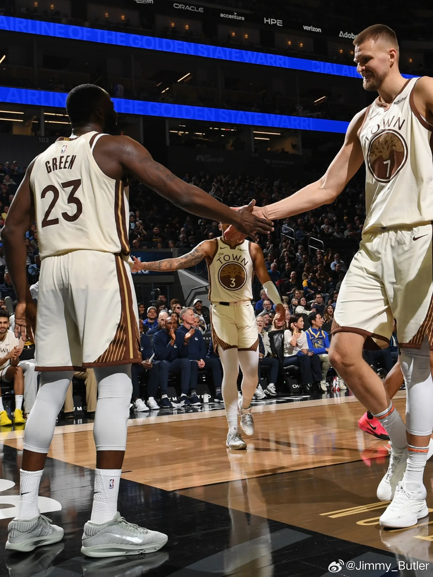 73/82金州勇士吉米巴特勒NBA