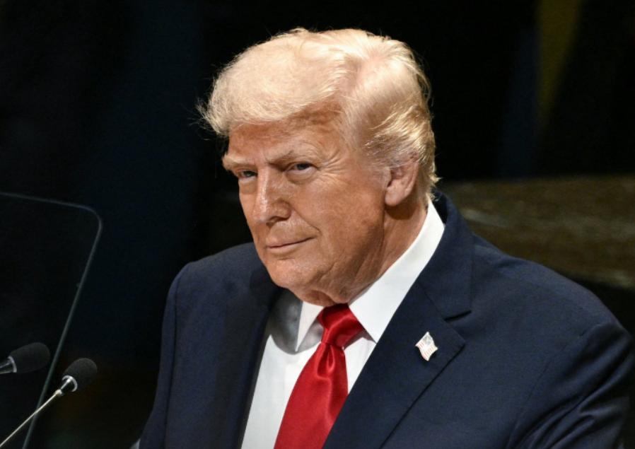 特朗普又要“加税”了！美国特朗普说如果俄罗斯不愿意和谈，就给俄罗斯加税，还呼吁欧