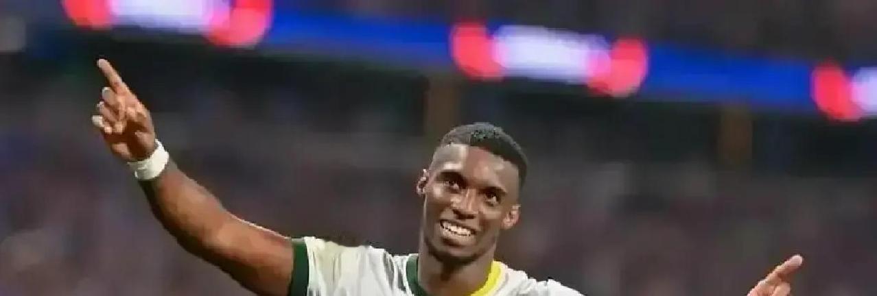 半年12球，不是运气，是雷腾龙提前把队友的脾气、习惯、甚至喝水时间都塞进了法比奥