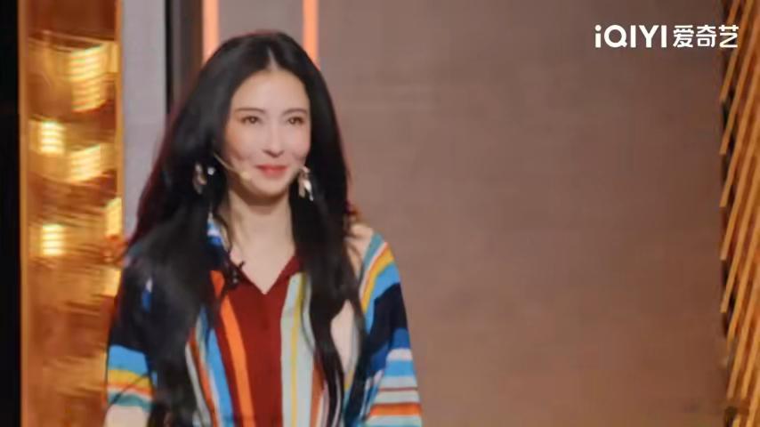 张柏芝谢霆锋共同爱好是做饭谢霆锋张柏芝隔空较量张柏芝日常坚持为孩子下厨，谢霆锋深