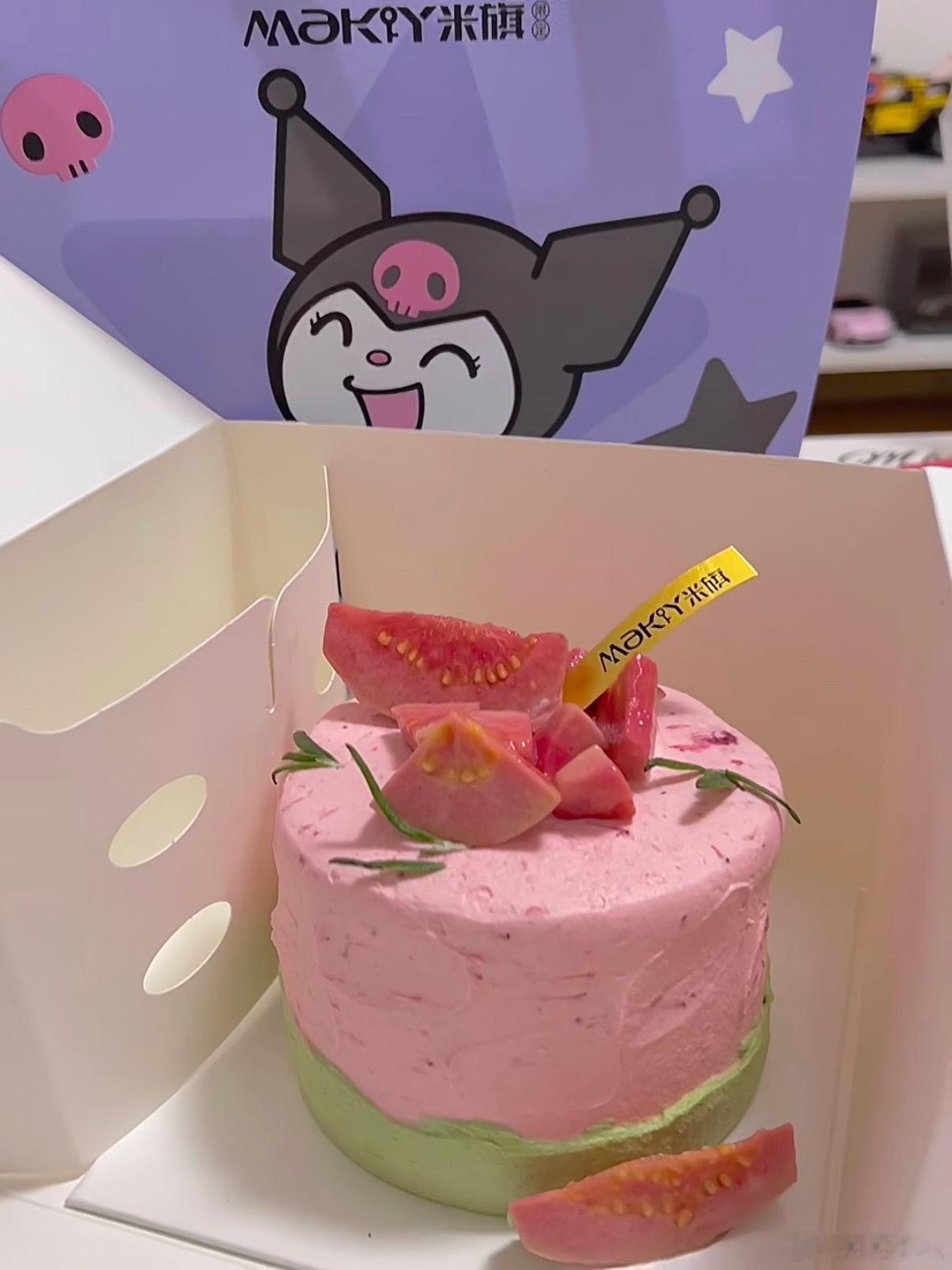 压力大时要吃甜品的原因我只知道发工资了吃个小蛋糕吧；心情好吃个小蛋糕吧；心情不好