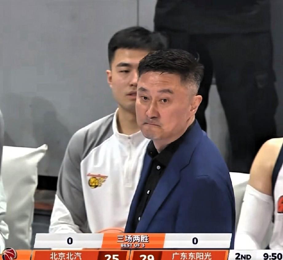 杜锋有心无力，广东打北京已经超常发挥！

这场球广东能咬到最后其实已经超出预期，